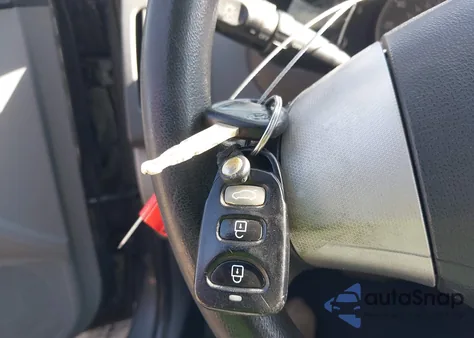 2008 Hyundai Elantra Gls/Se from USA, damaged, VIN KMHDU46D38U340833